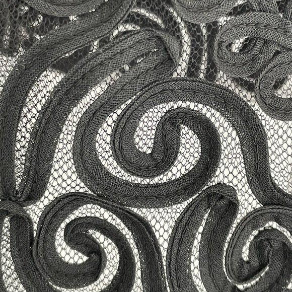 Vintage black lace sleeveless top XL - Picture 3 of 10